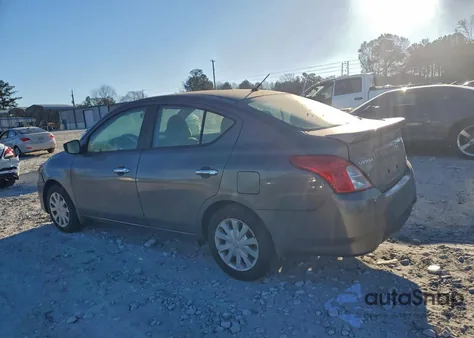 2015 Nissan Versa S z USA, uszkodzony, nr VIN 3N1CN7AP7FL943584